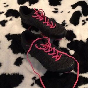Woman’s cycling shoes tommaso
